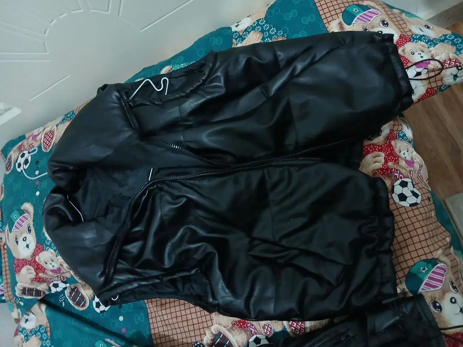 کاپشن پافر مانتو|لباس|مشکیندشت, |دیوار