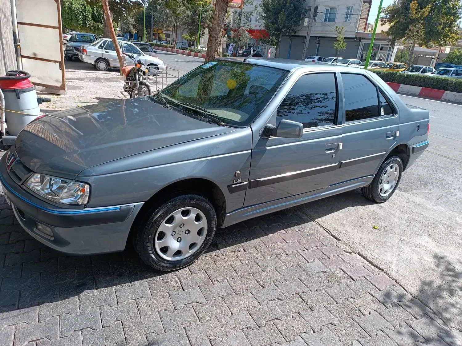 رنگ کاری وپلیش قلم کاری|خدمات موتور و ماشین|خوی, |دیوار