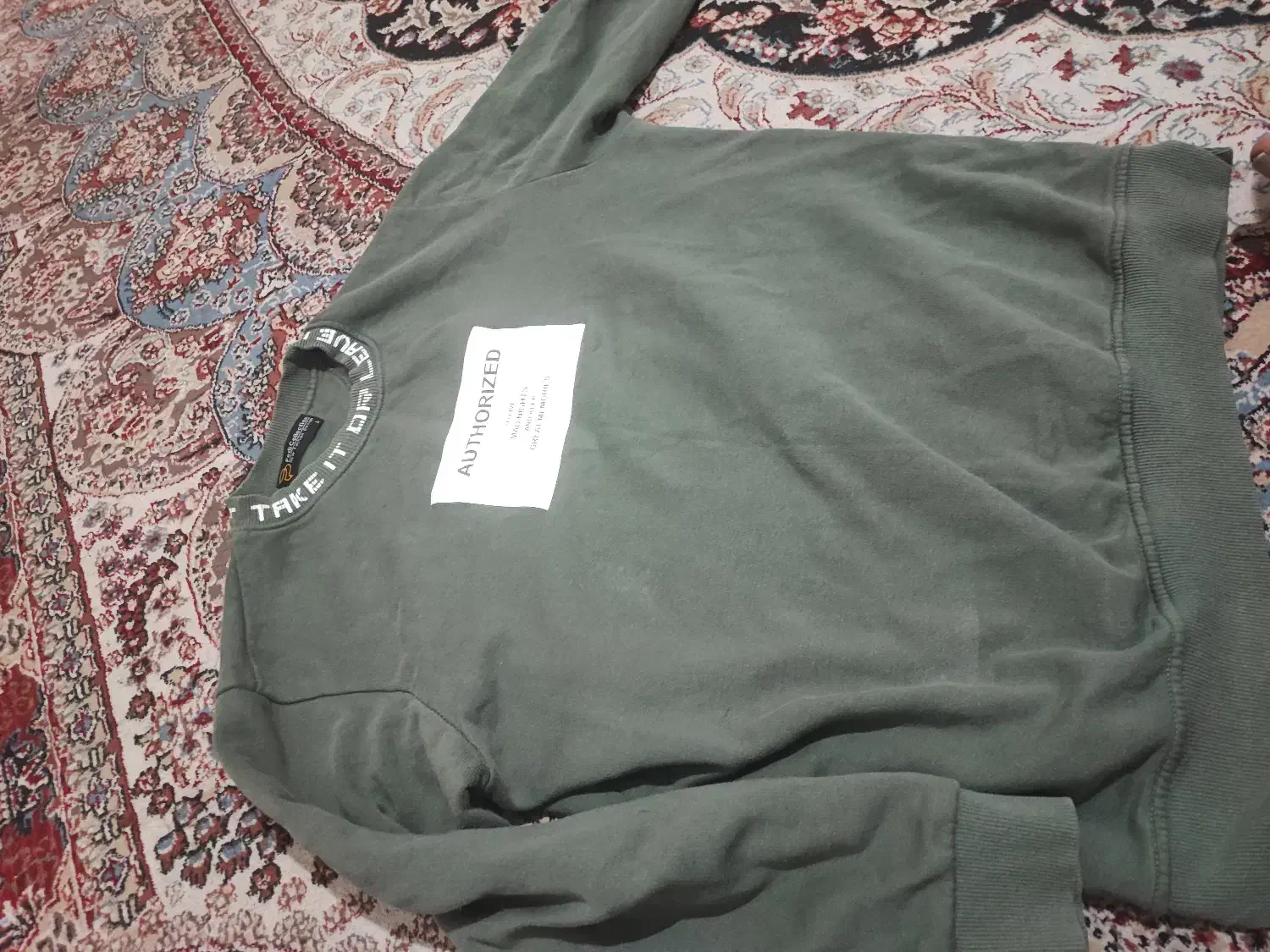 لباس زمستانی|لباس|ایوان, |دیوار