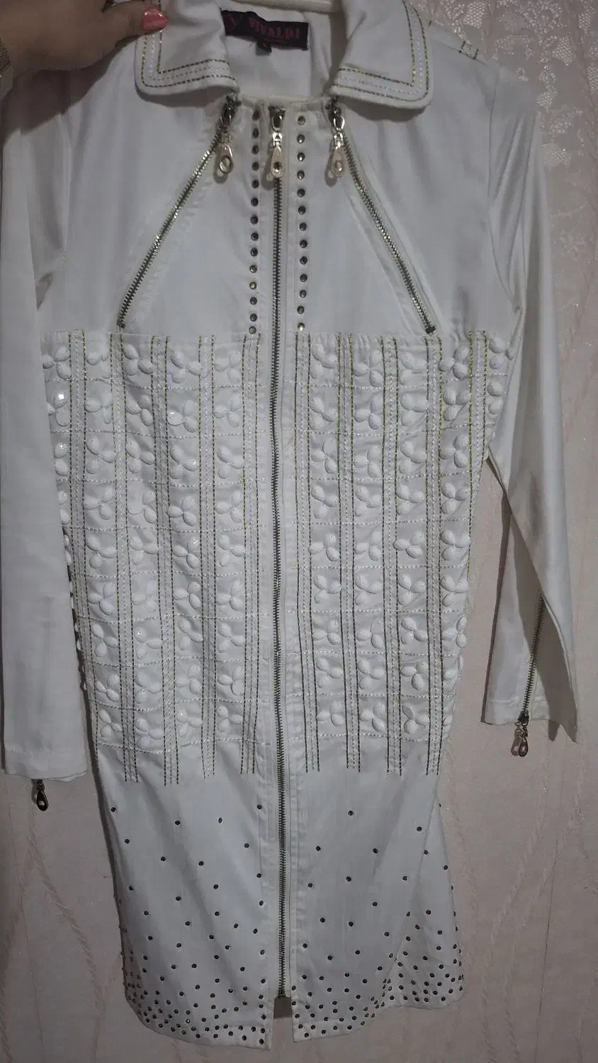 مانتوی مجلسی سنگ دوزی شده وپافر|لباس|اندیشه, اندیشه فاز ۱|دیوار