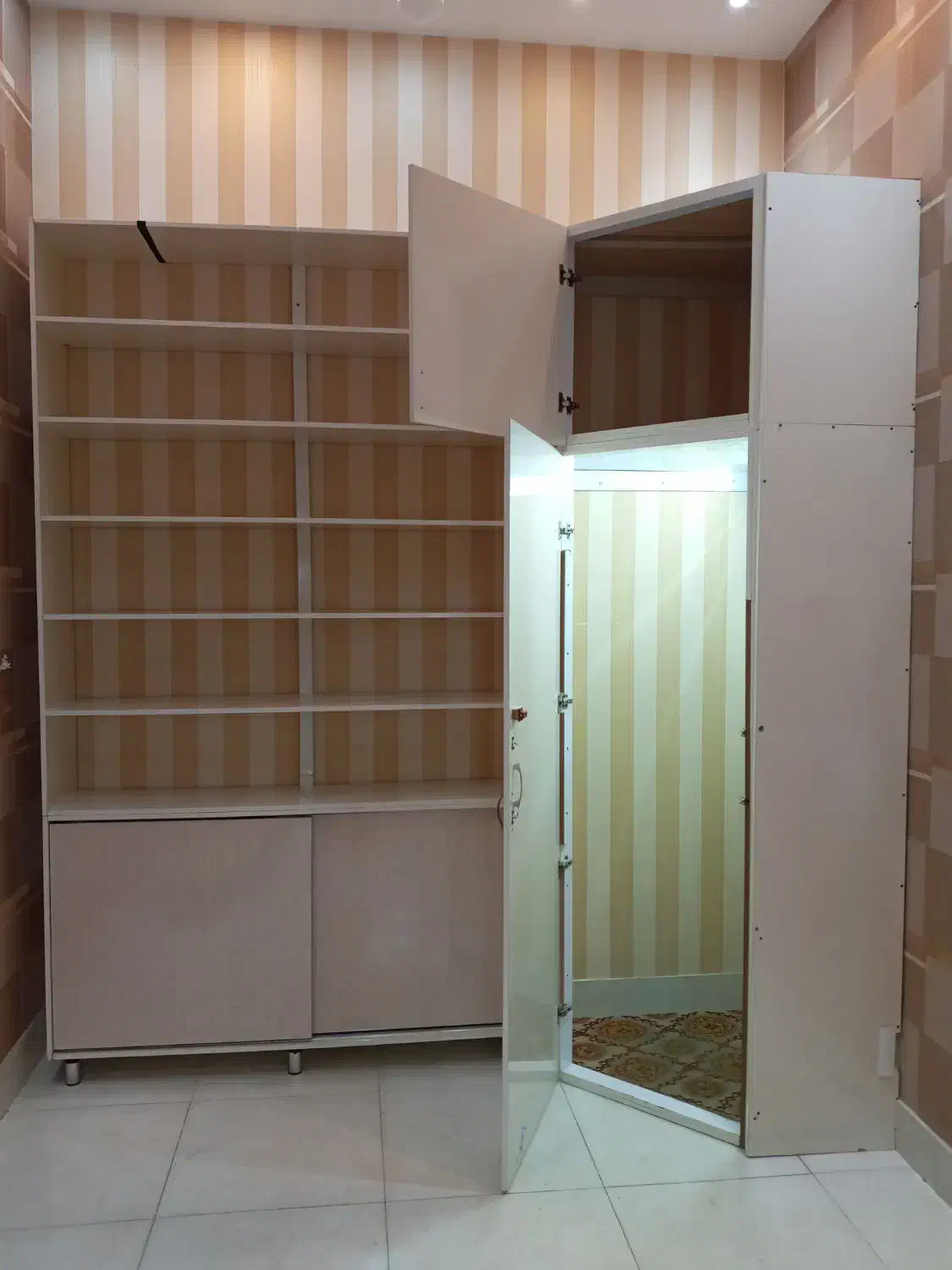 اتاق پرو و میز کشویی|فروشگاه و مغازه|سراب, |دیوار