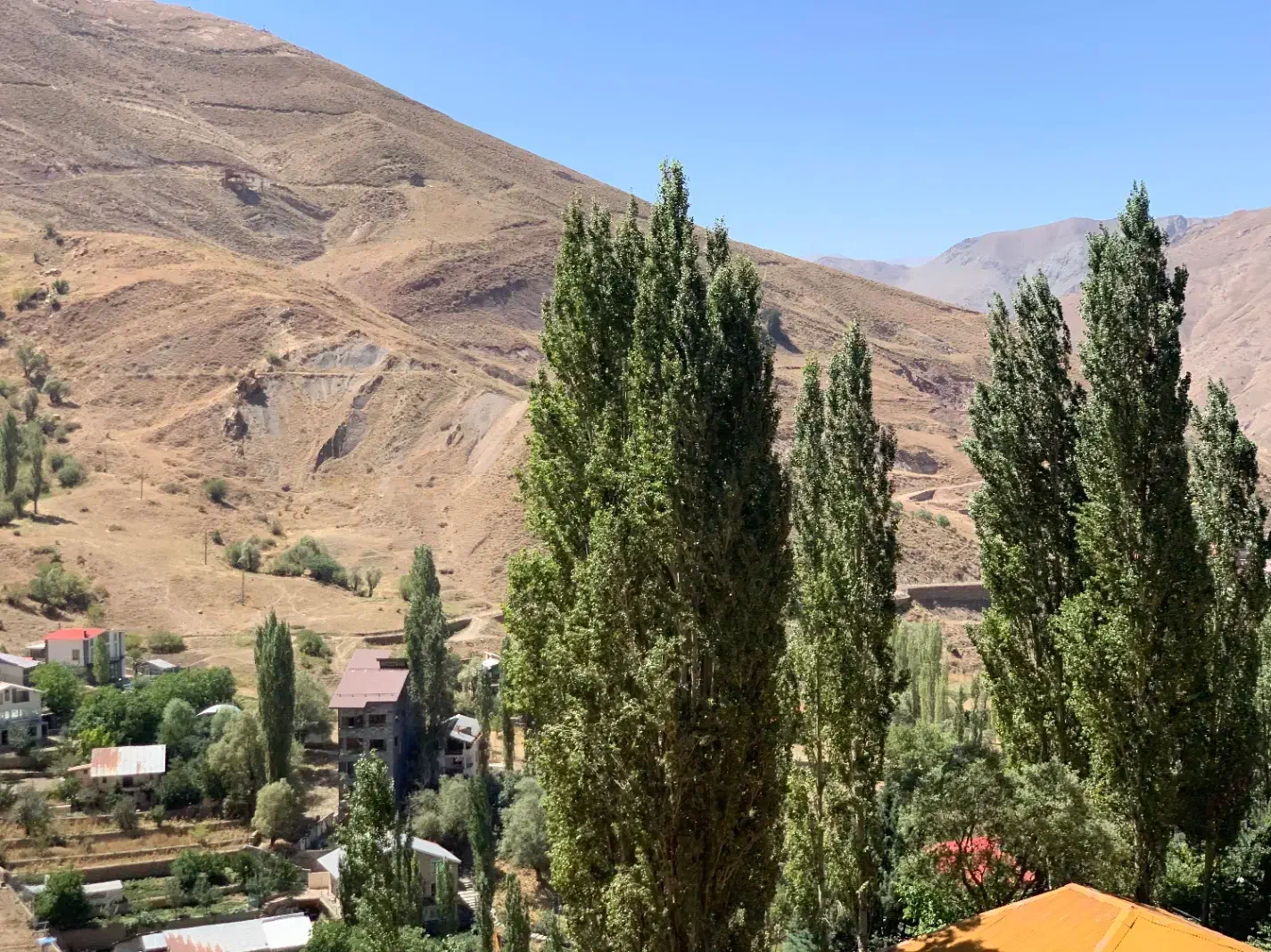 ۱۸۰۰ متر زمین شمشک|فروش زمین و ملک کلنگی|شمشک, |دیوار