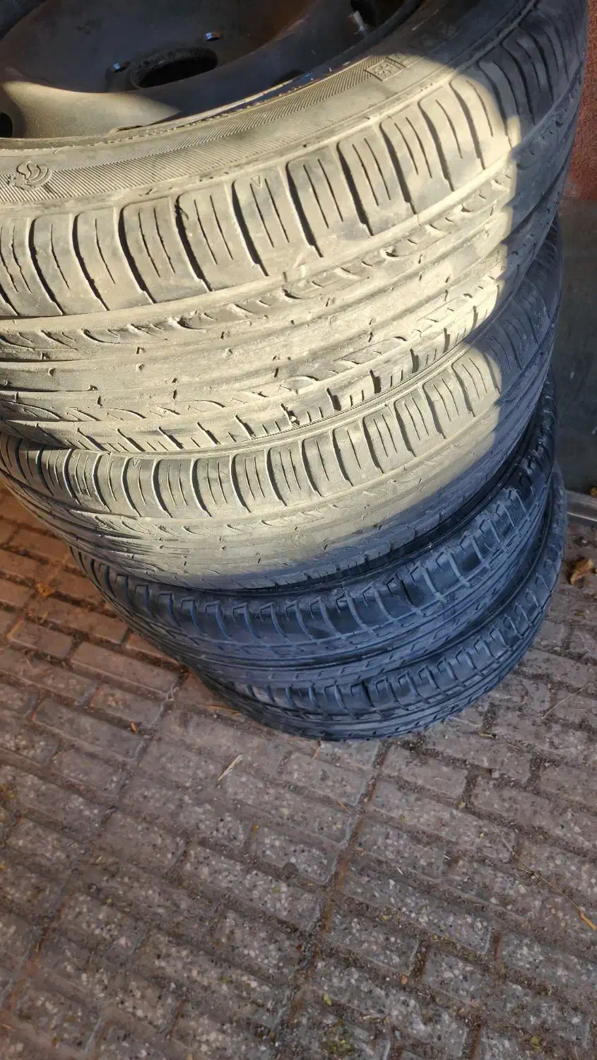 رینگ و لاستیک پژویی 14|قطعات یدکی و لوازم جانبی|قائن, |دیوار