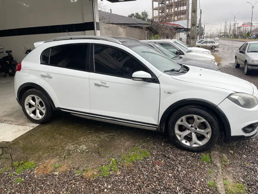 برلیانس ۳۲۰ کراس مدل ۹۷|خودرو سواری و وانت|لشت نشا, |دیوار