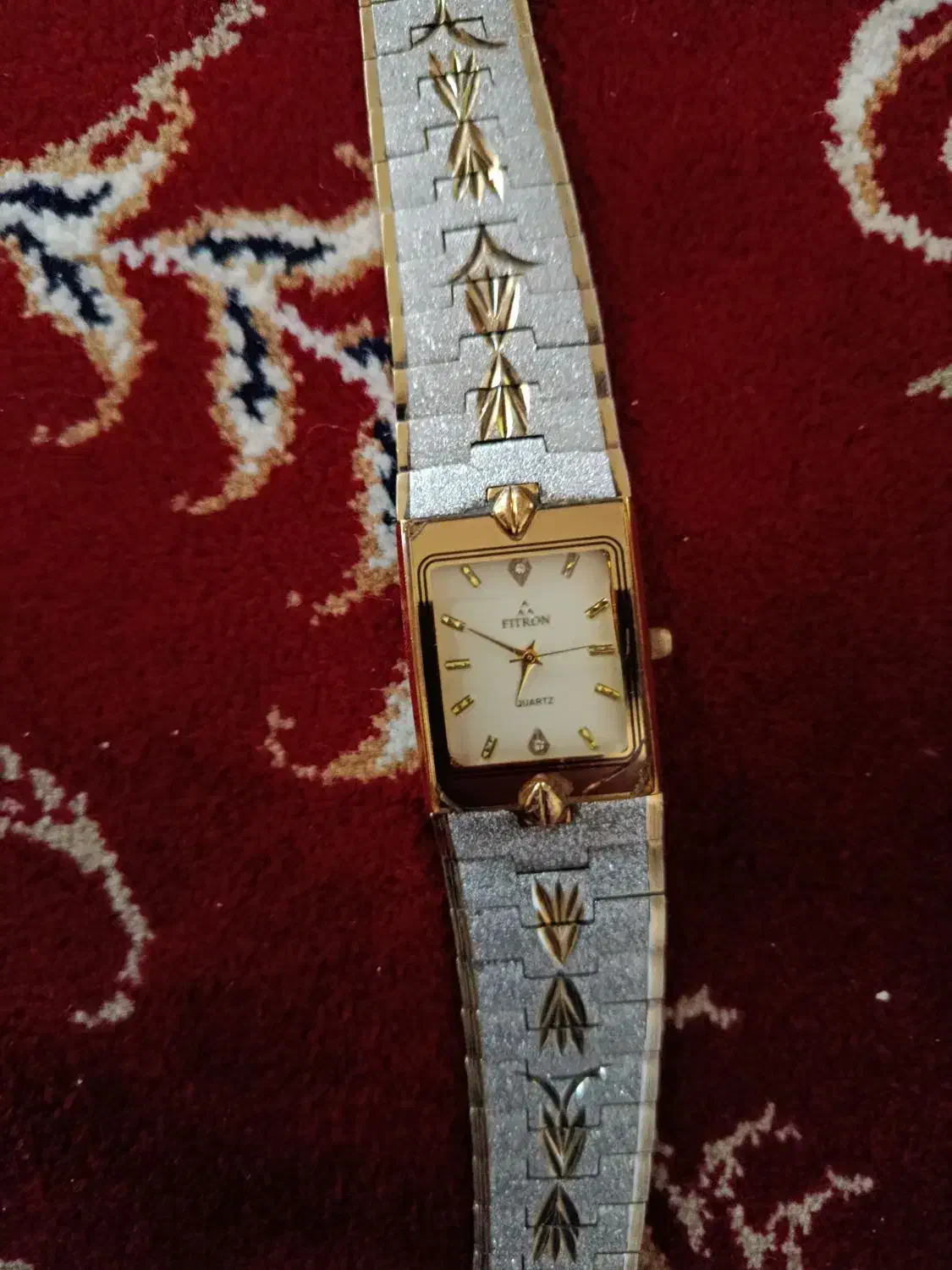 ساعت مچی|ساعت|گلبهار, شهر جدید گلبهار|دیوار