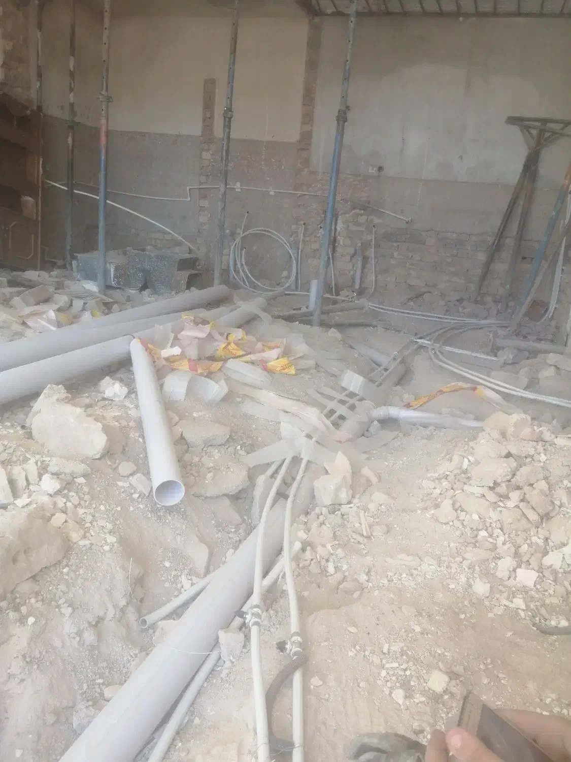 تخریب تعمیرات|خدمات پیشه و مهارت|ایلام, |دیوار