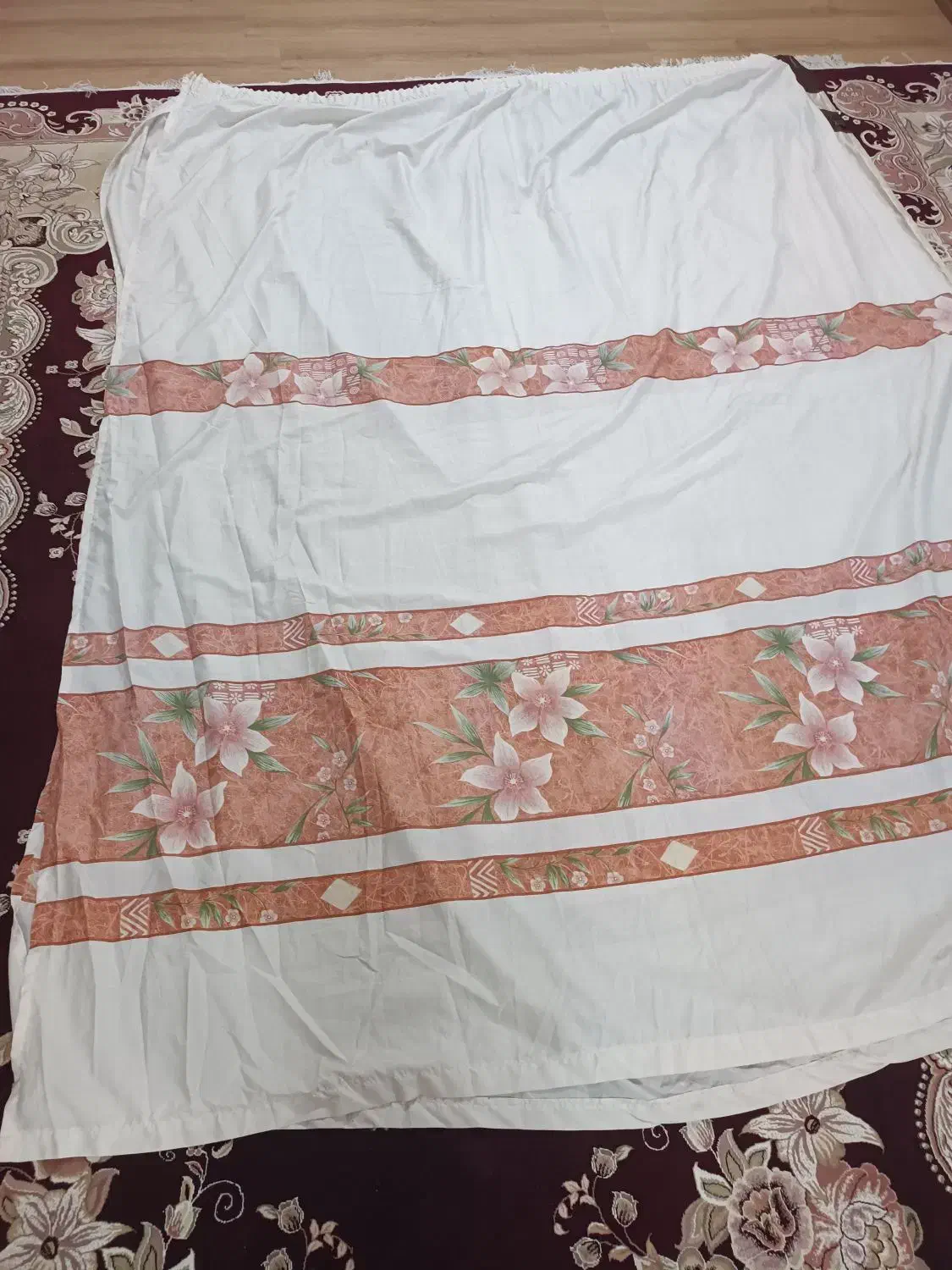 پرده|پرده، رانر، رومیزی|صدرا-فارس, فاز ۱|دیوار