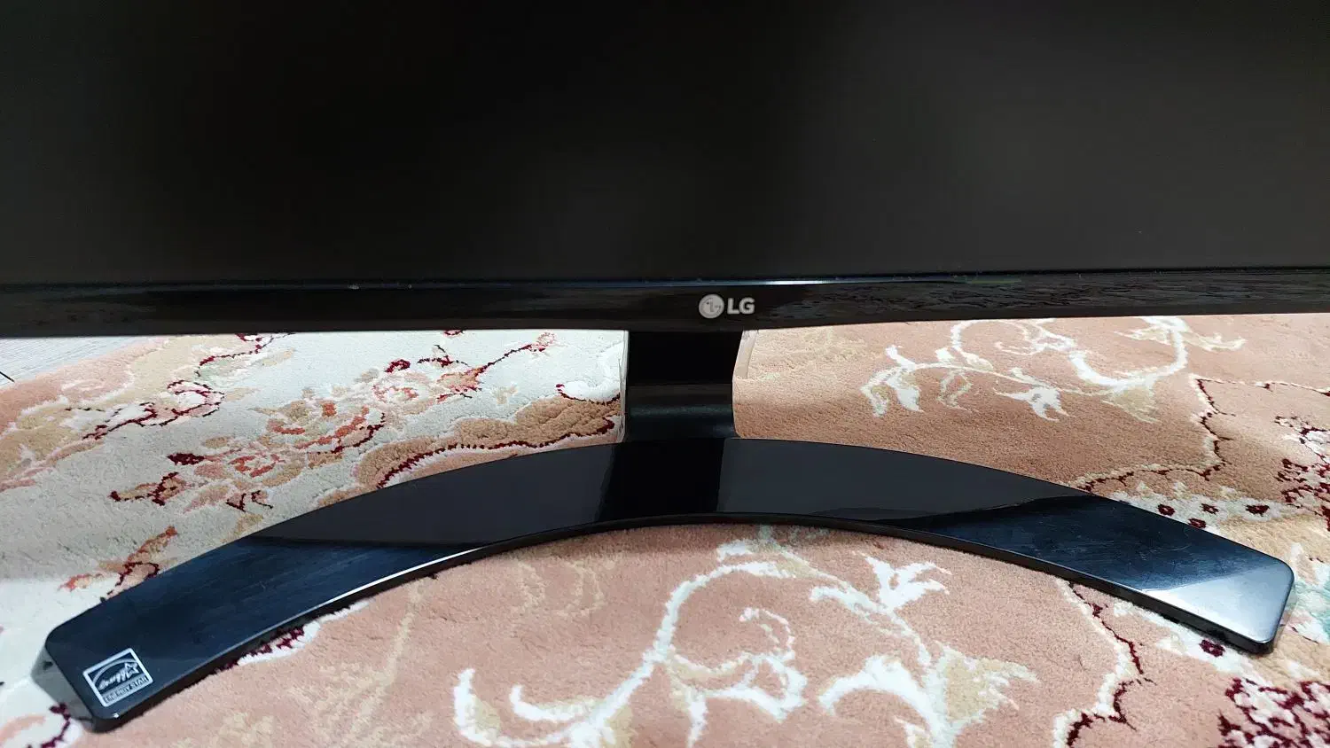 مانیتور الجی LG 24|قطعات و لوازم جانبی رایانه|تهران, سلسبیل جنوبی|دیوار