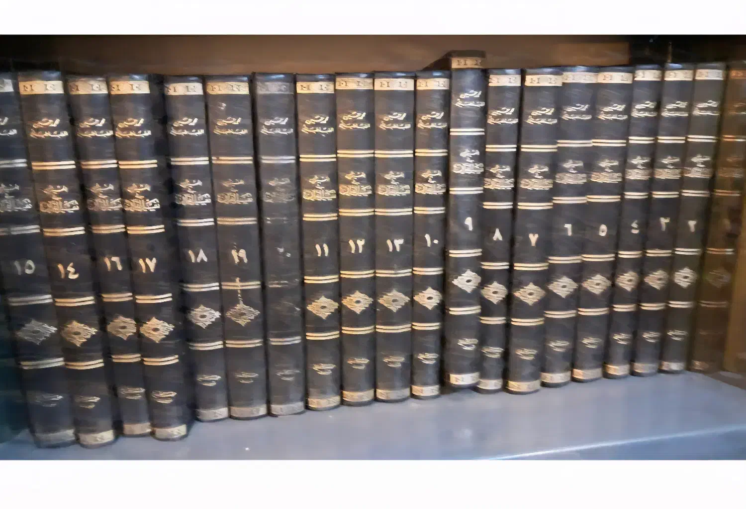 تفسیر المیزان،اعراب القرآن،دیوان شمس،نهجالبلاغه|کتاب و مجله مذهبی|تهران, حکمت|دیوار