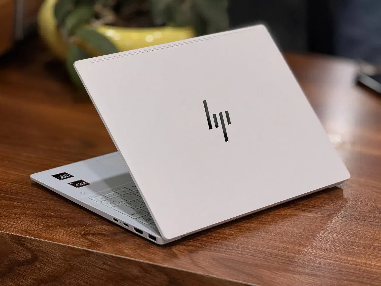 hp ominbook فوق سبک|رایانه همراه|ایلام, |دیوار