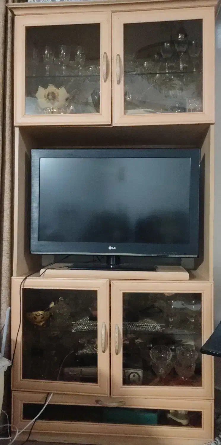 زیر تلوزیونی|میز تلویزیون|لاهیجان, شهید آوینی|دیوار