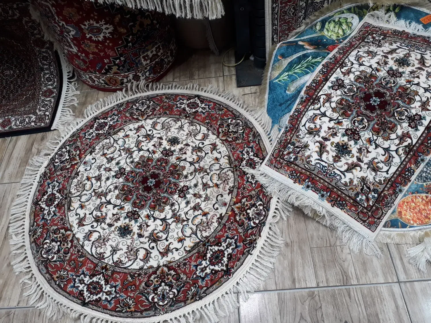 فرش دایره ۱×۱ سایزاولیا فرش آشپزخانه مارک‌ اطمینان|فرش|تبریز, |دیوار