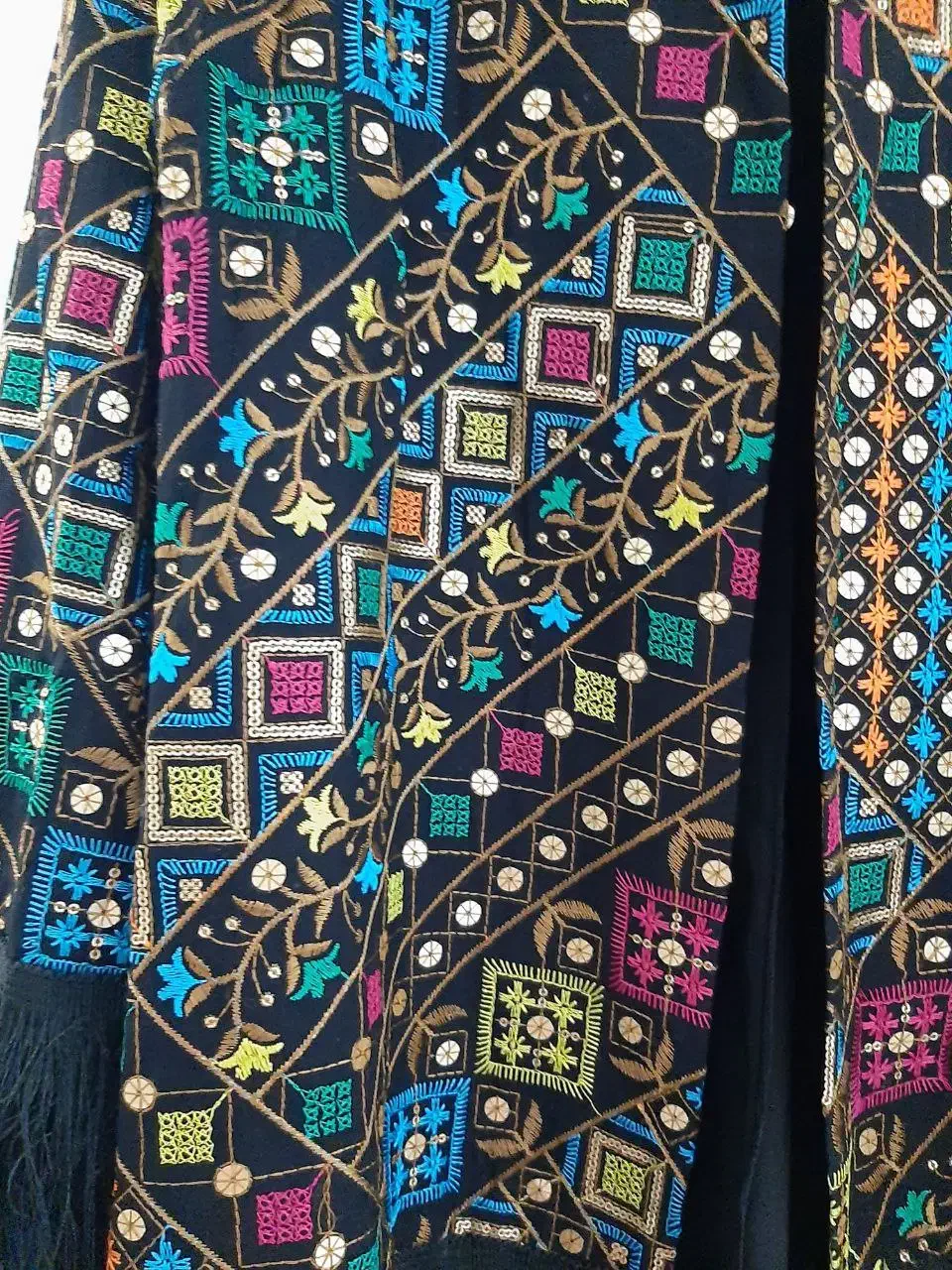 کت مجلسی|لباس|بومهن, |دیوار