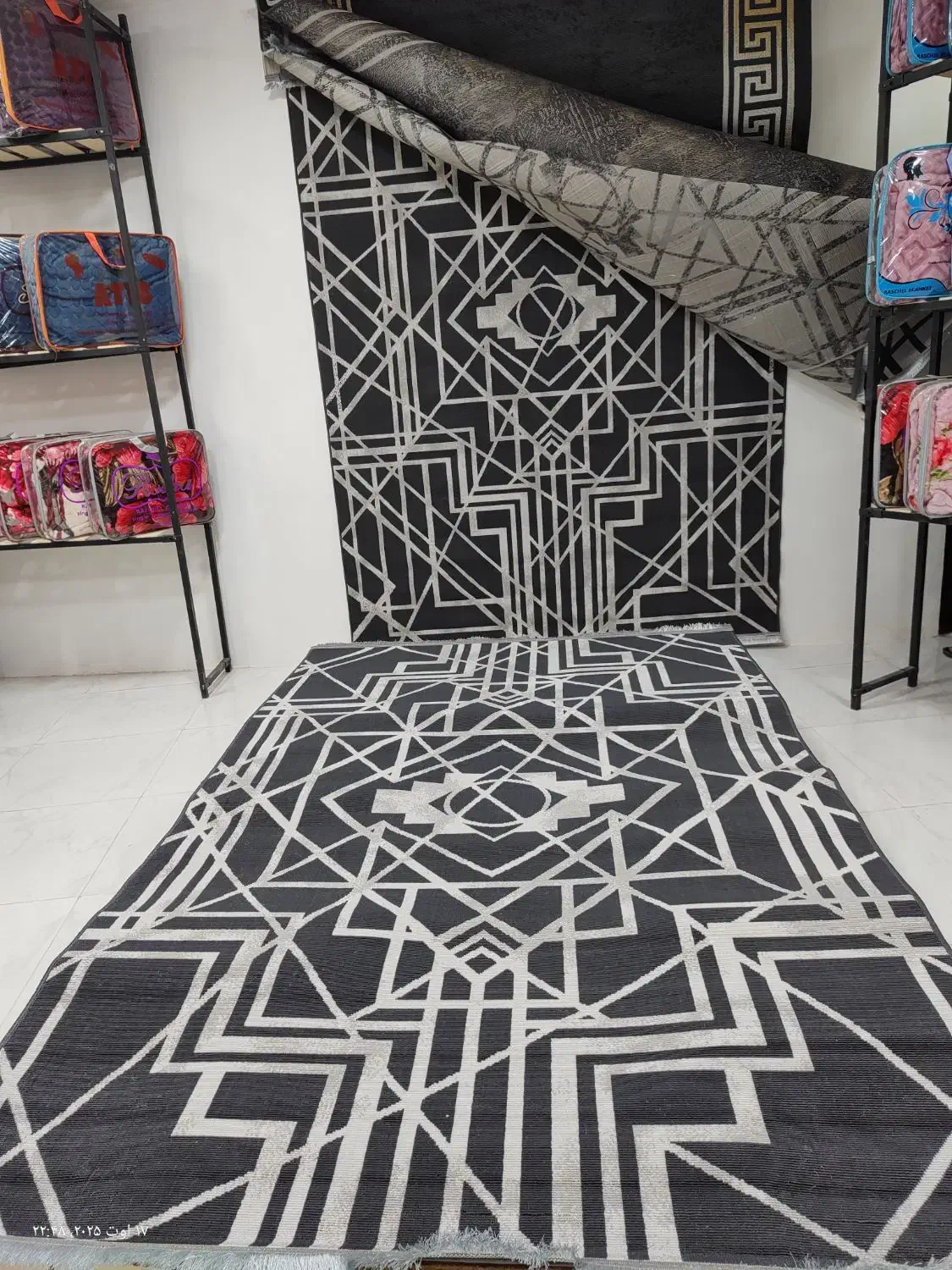 گلیم ۶ متری طرح پتینه مدرن لاو12|گلیم، جاجیم، گبه|مشهد, کشف|دیوار