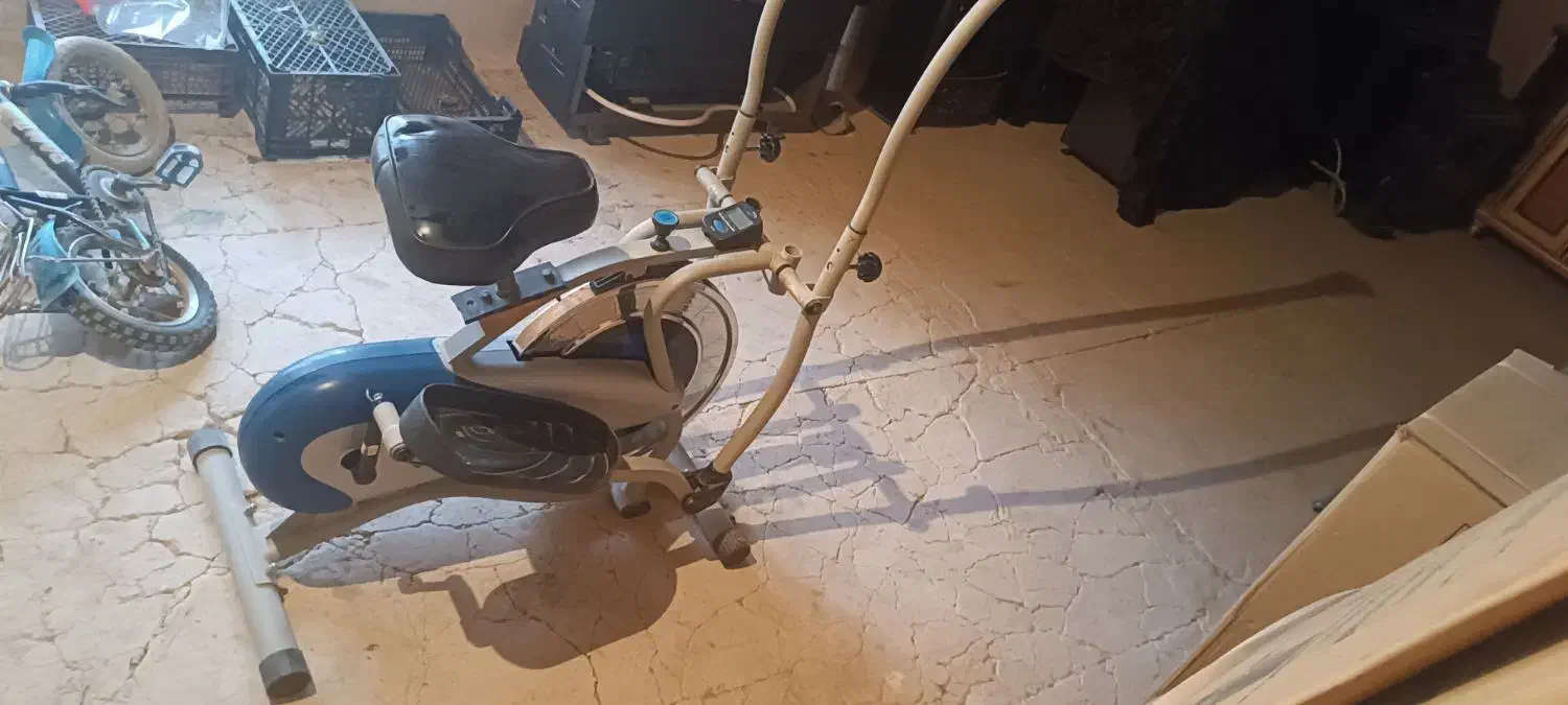 دوچرخه ثابت|تجهیزات ورزشی|میلاجرد, |دیوار