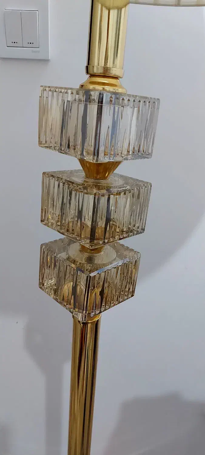 آباژور|چراغ خواب و آباژور|زرندیه, |دیوار