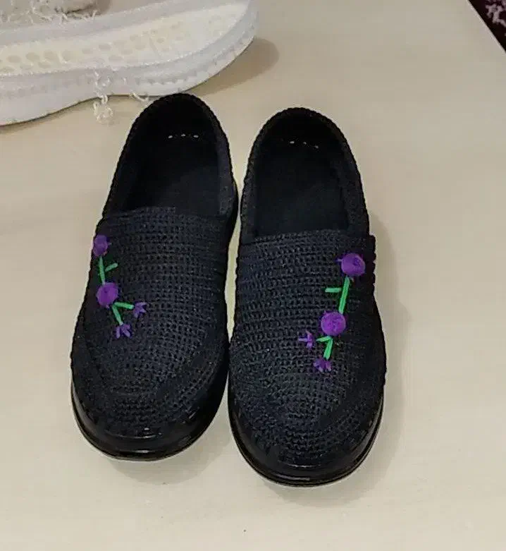 کفش دست بافت|کیف، کفش، کمربند|ایلام, |دیوار