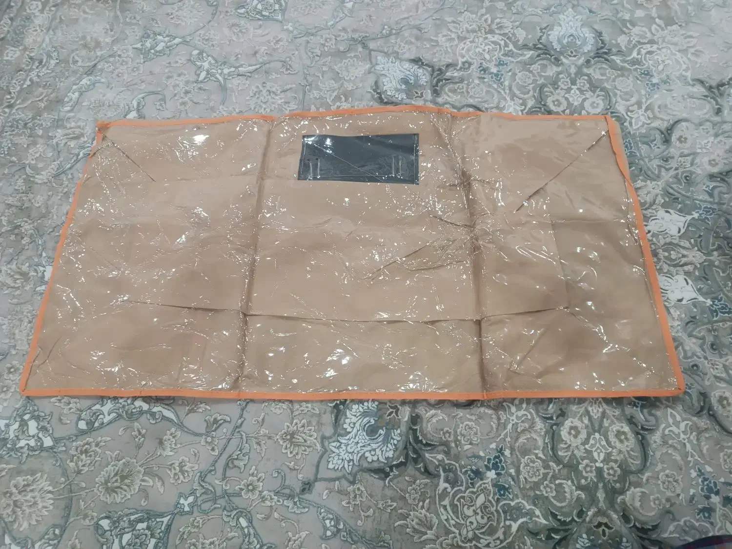 کاور وسایل|رختخواب، بالش، پتو|قم, زنبیل آباد|دیوار