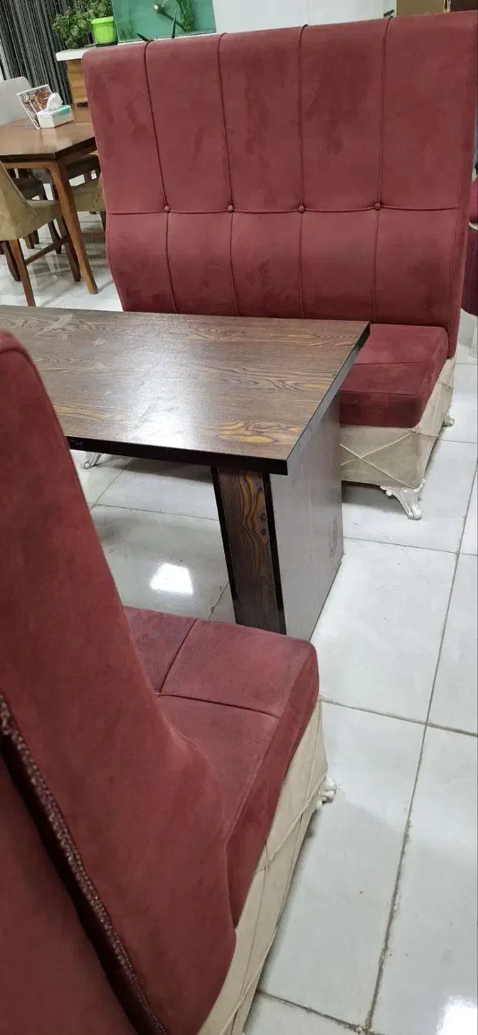 میز صندلی|کافی‌شاپ و رستوران|تویسرکان, |دیوار