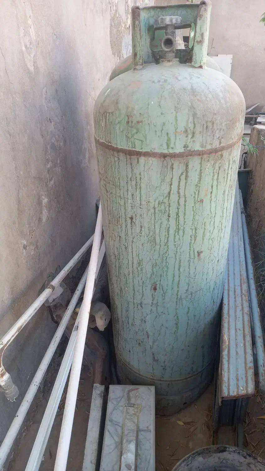 دو عدد کپسول بزرگ،یک عددبخاری گازی بدون دودکش|اجاق گاز و لوازم برقی پختوپز|زابل, |دیوار