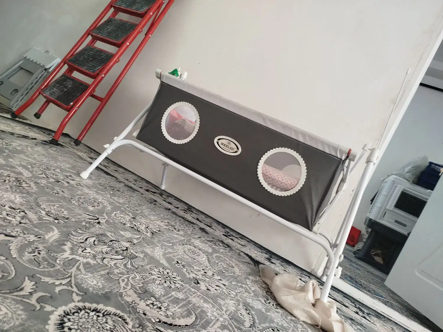 گهواره هی یه ماه استفاده شده|تخت و صندلی بچه|نورآباد, |دیوار