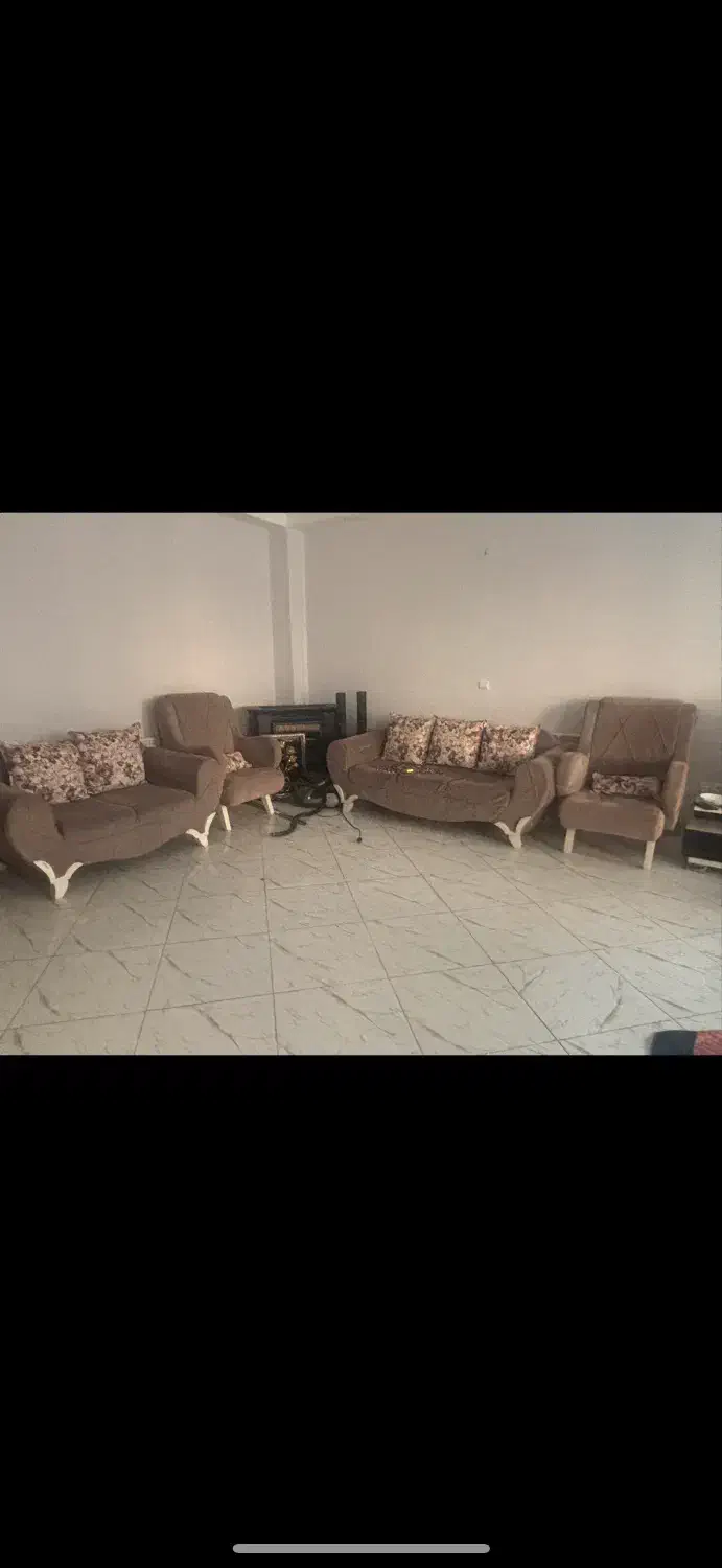 مبل راحتی|مبلمان خانگی و میز عسلی|هشتگرد, شهرک اداری|دیوار