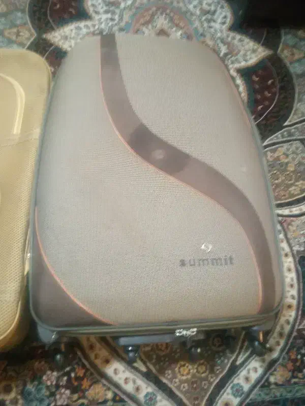 چمدان سایز بزرگ|کیف، کفش، کمربند|ارومیه, |دیوار