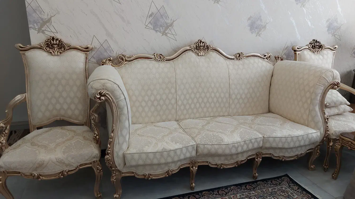 مبلمان  ۹ نفره کلاسیک چوب راش|مبلمان خانگی و میز عسلی|تهران, چیتگر شمالی|دیوار