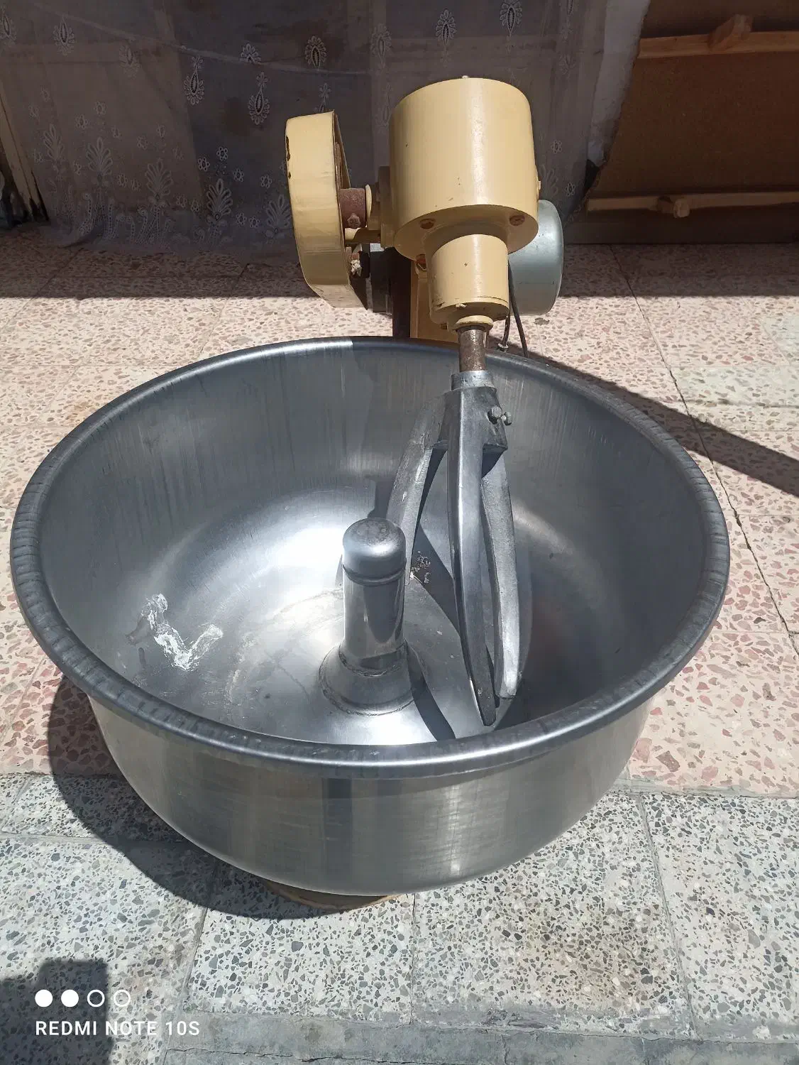 خمیر گیر ۲۰ کیلویی در حد نو|خردکن، آسیاب، غذاساز|شهرکرد, |دیوار