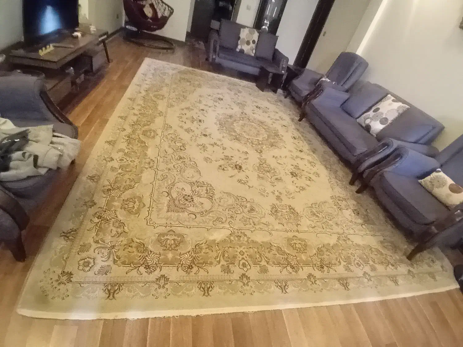 فرش ۱۲ متری زمرد مشهد و کناره ۳ در ۱|فرش|تهران, قبا|دیوار