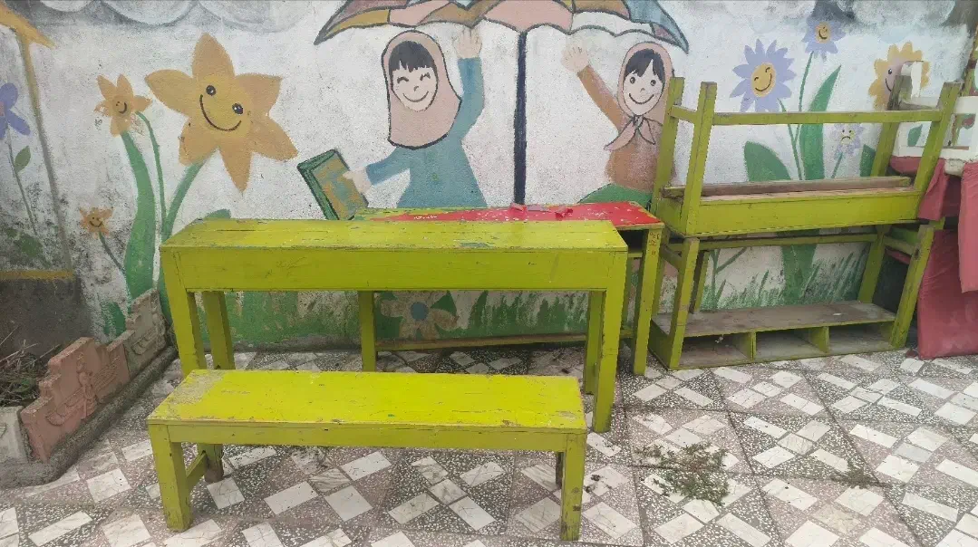 میز و نیمکت چوبی دانش آموزی مقطع ابتدایی|صندلی و نیمکت|لنگرود, |دیوار