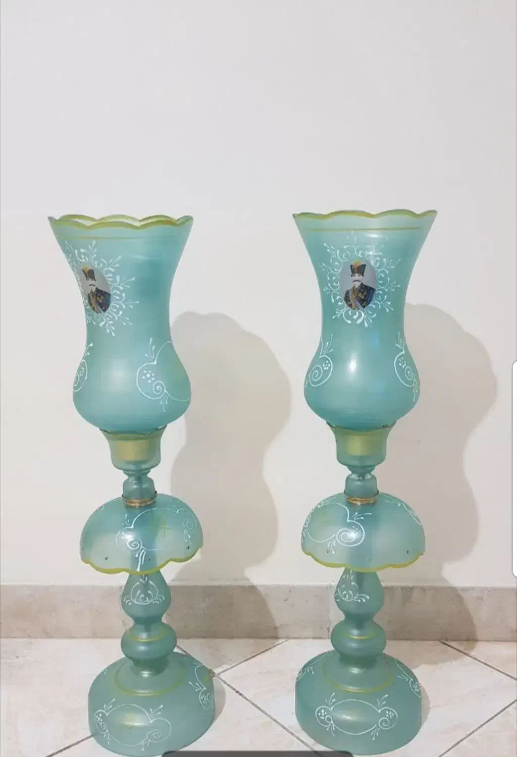 شمعدان|لوستر و چراغ آویز|پرند, فاز ۳|دیوار