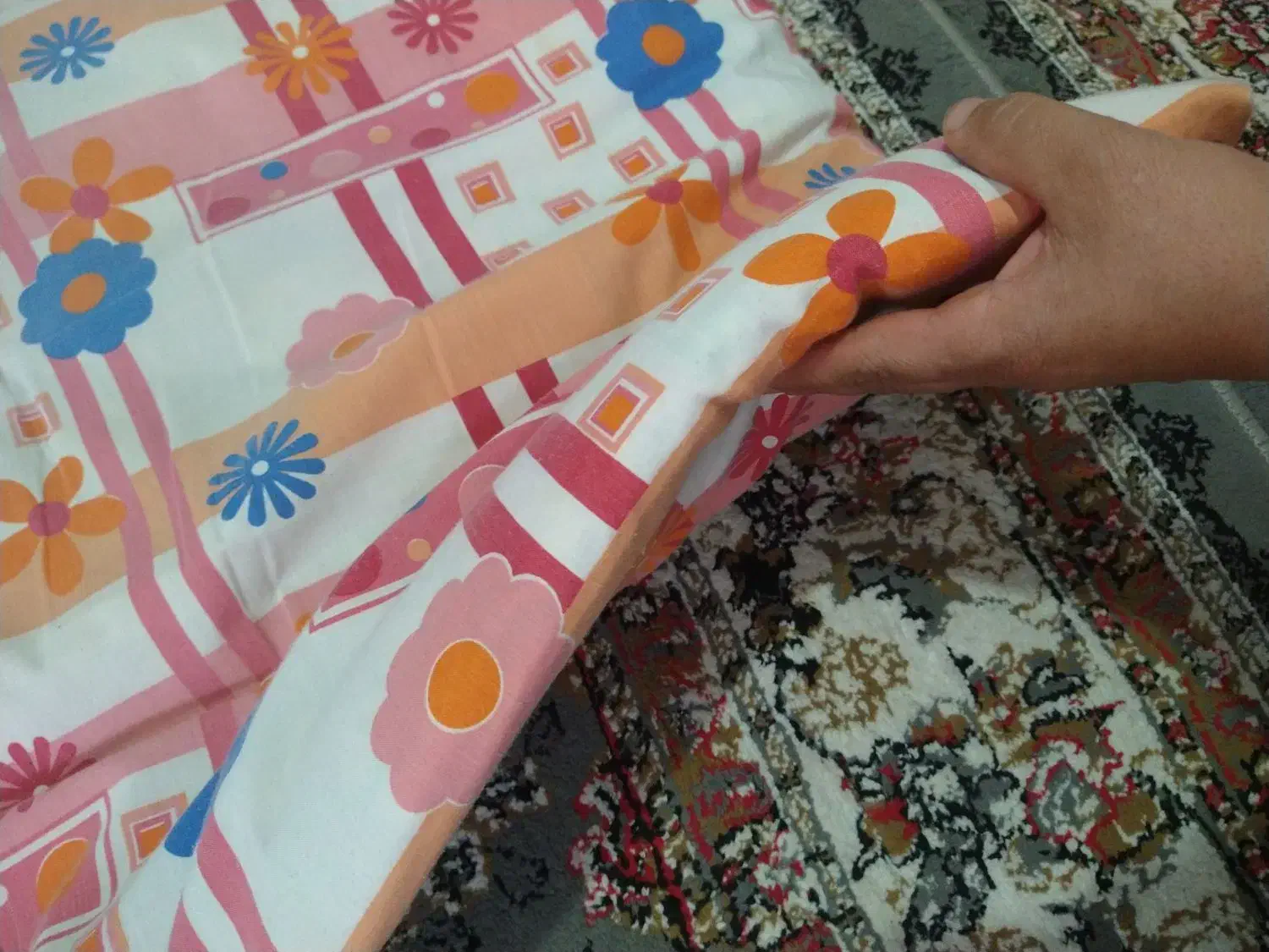 تشک ارزون چهار تا فقط ۱۵۰۰|تشک تختخواب|چهارباغ, |دیوار