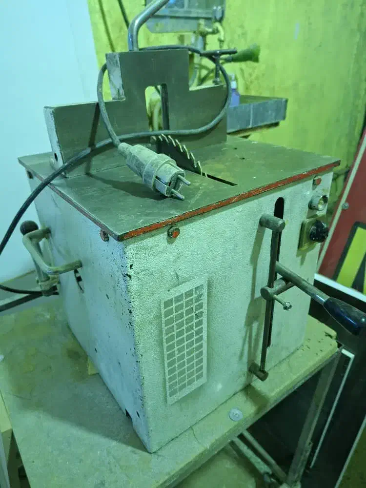 فارسی بر|ماشین‌آلات صنعتی|ایذه, |دیوار