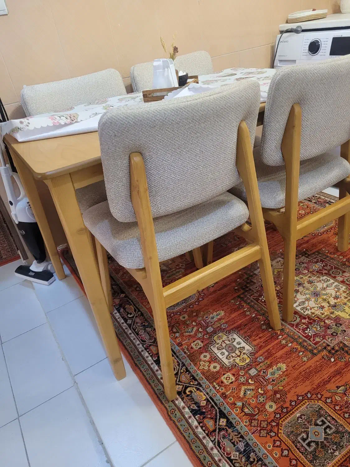 میز ناهارخوری ۴ نفره|میز و صندلی غذاخوری|اسلامشهر, شهرک سعیدیه|دیوار