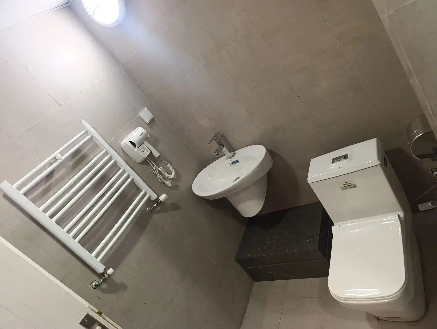 لوله کشی آب برق شیرالات آیفون پمپ جوشکاری آبگرمکن|خدمات پیشه و مهارت|شیراز, فرگاز|دیوار