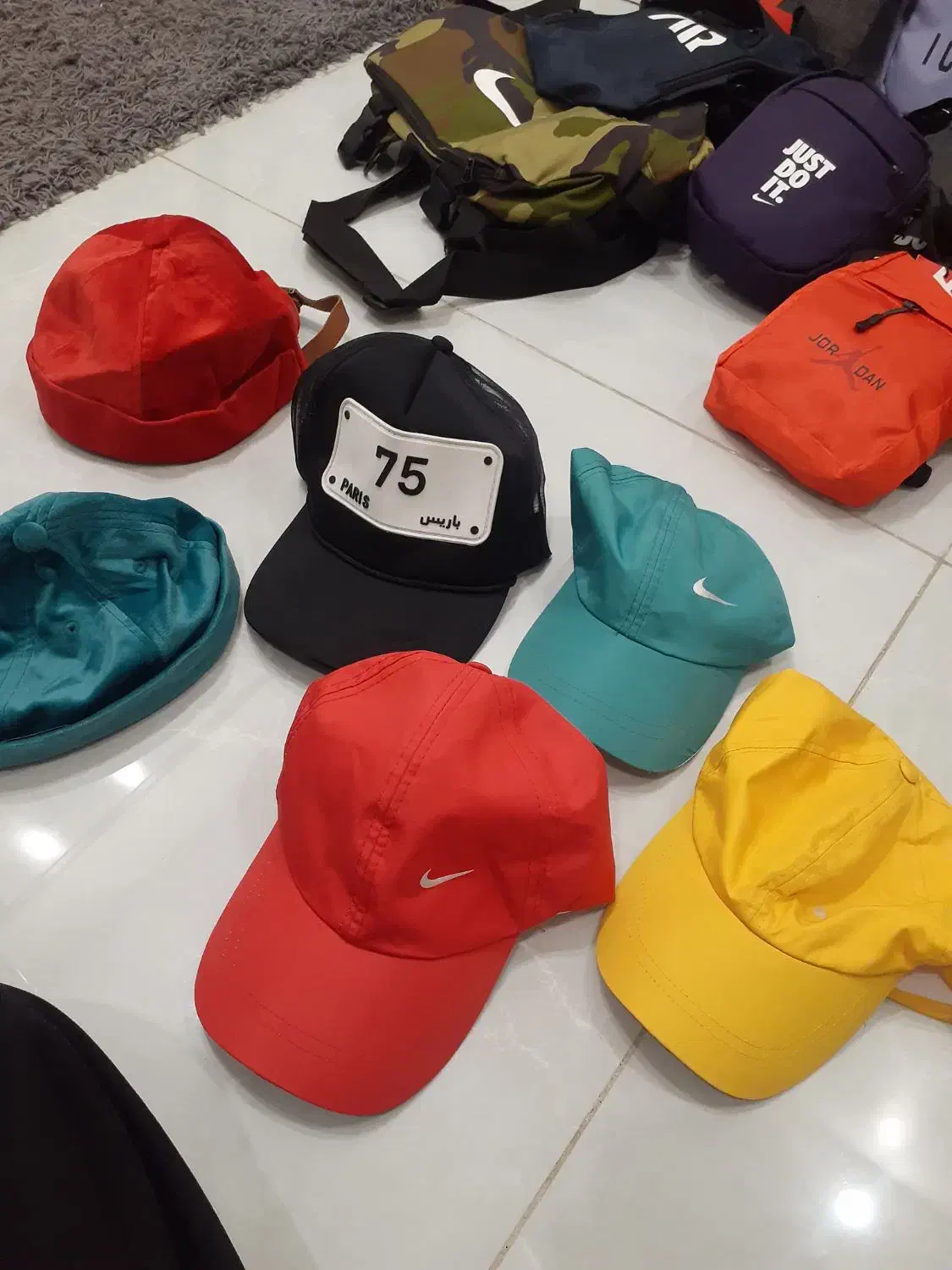 کلاه|لباس|شاهینشهر, مخابرات (شهید بهشتی)|دیوار