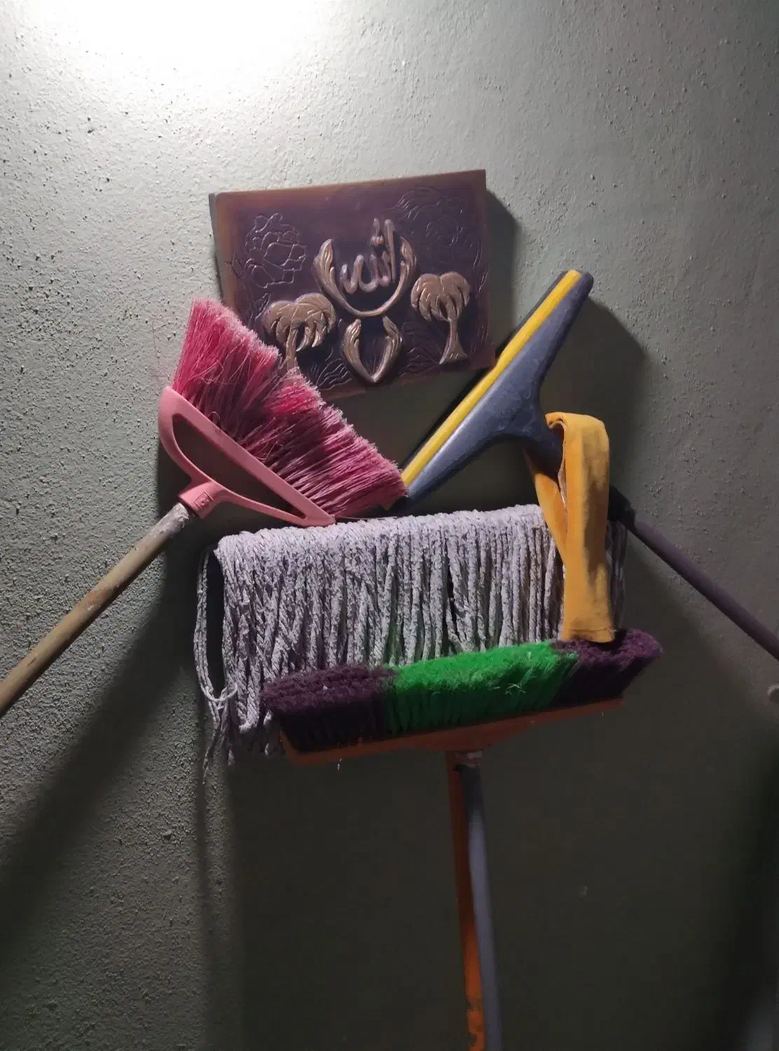 شرکت خدماتی نظافتی غفاری ار همه جا ارزانتر|خدمات نظافت|پرند, فاز ۶|دیوار