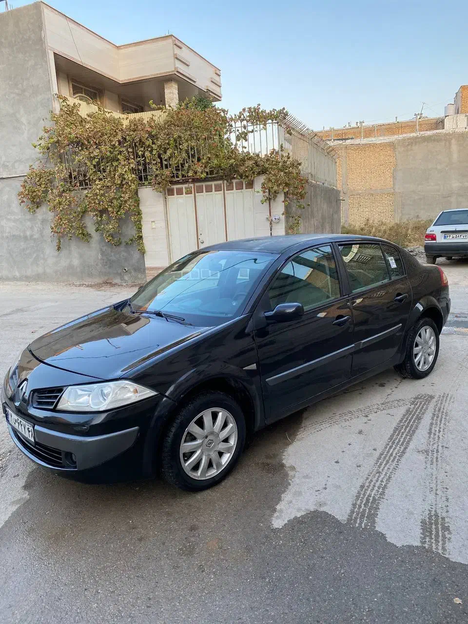 مگان2000وارداتی2008|خودرو سواری و وانت|شیراز, مسلم|دیوار