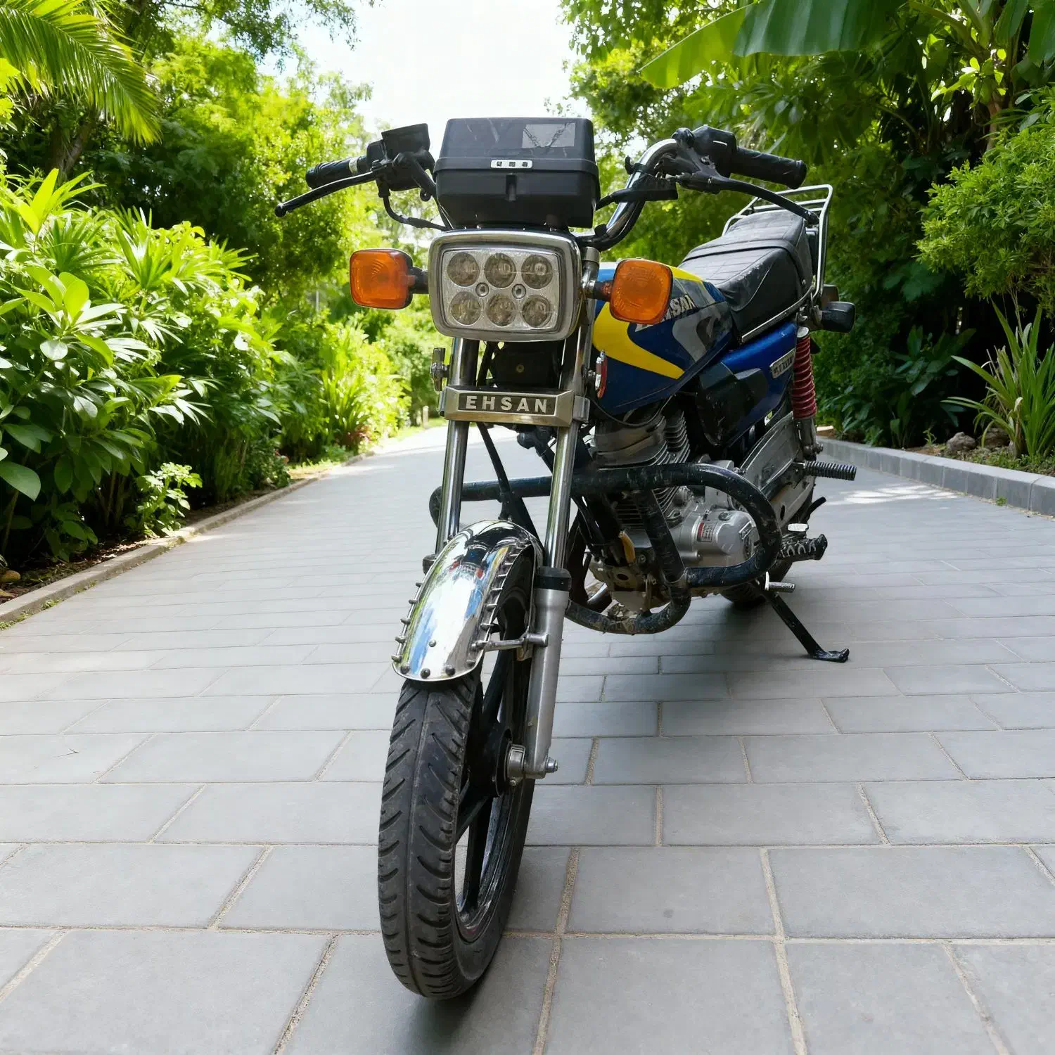 موتور ۲۰۰ کاربرات مدل ۹۲ مدارک تکمیل|موتورسیکلت|گل تپه, |دیوار