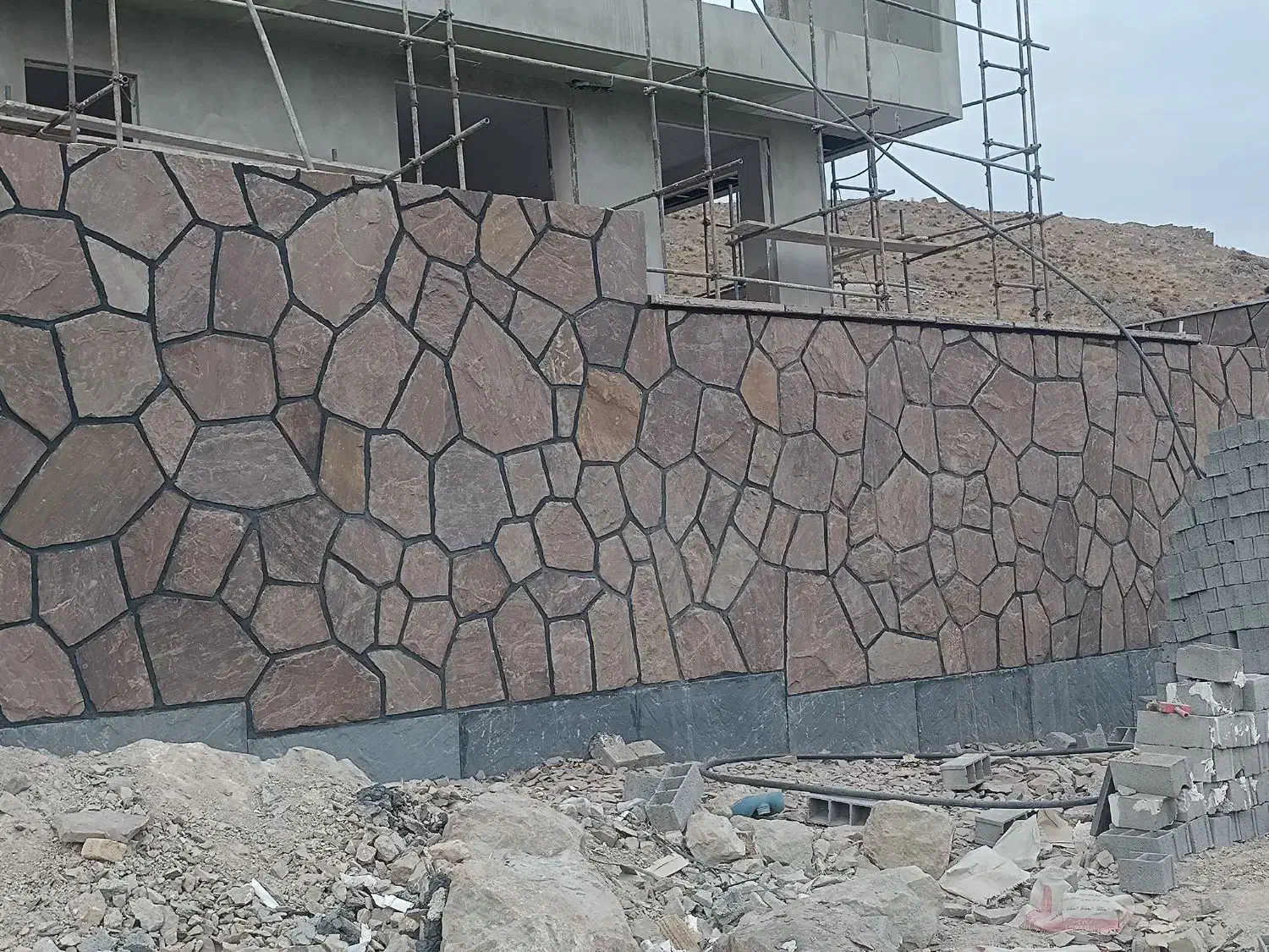 اجرای سنگ لاشه شیرمحمدی|خدمات پیشه و مهارت|ورامین, ورامین|دیوار