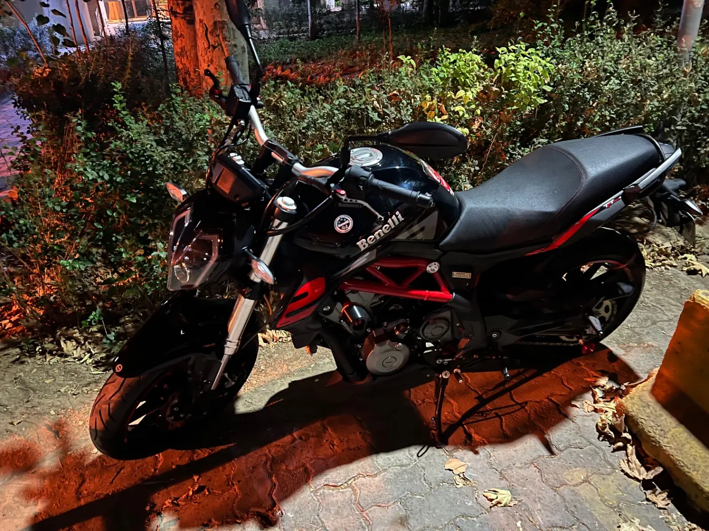 موتور BENELLI TNT249 مدل ۹۸(مشابه نو)|موتورسیکلت|تهران, اکباتان|دیوار
