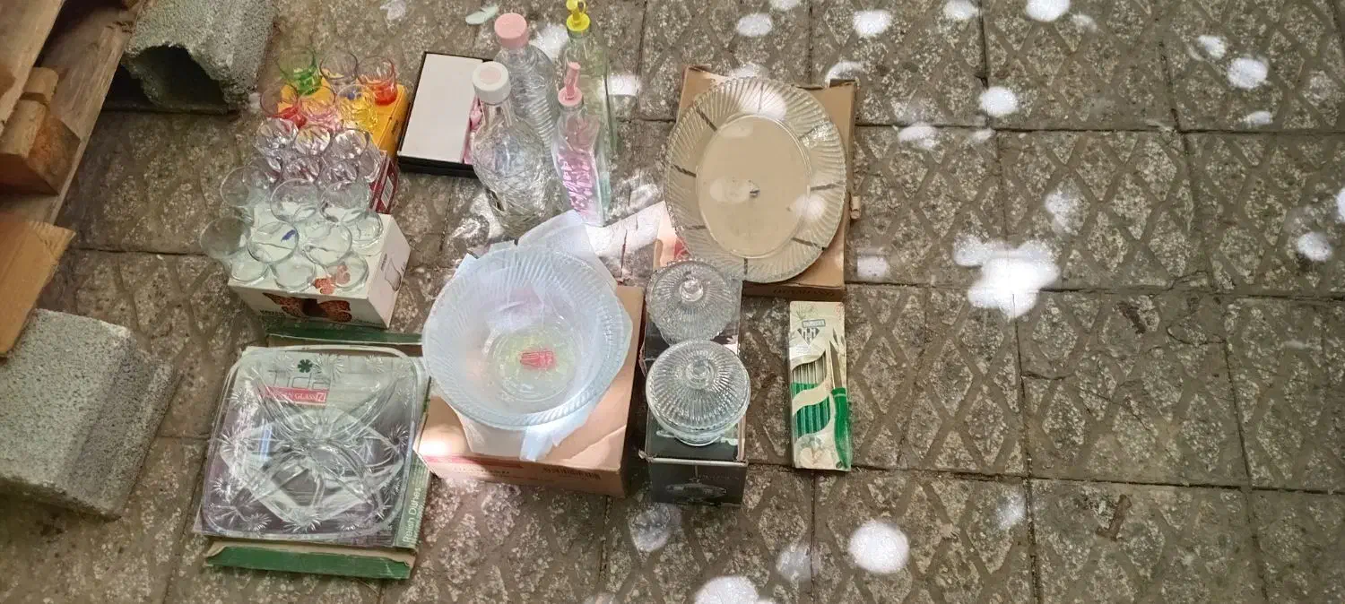 چینی حراجی دارم هرکی خواست بگه فقط مشتری باشه|ظروف سرو و پذیرایی|تهران, مینابی|دیوار