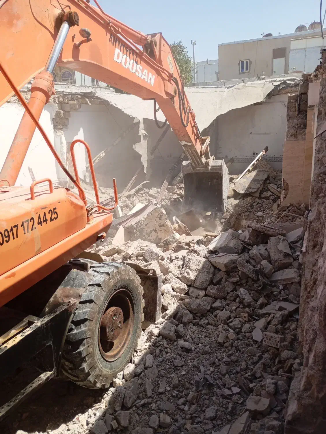 خرید تخریب ساختمان و آهن کارتن|خدمات پیشه و مهارت|بندر گناوه, |دیوار