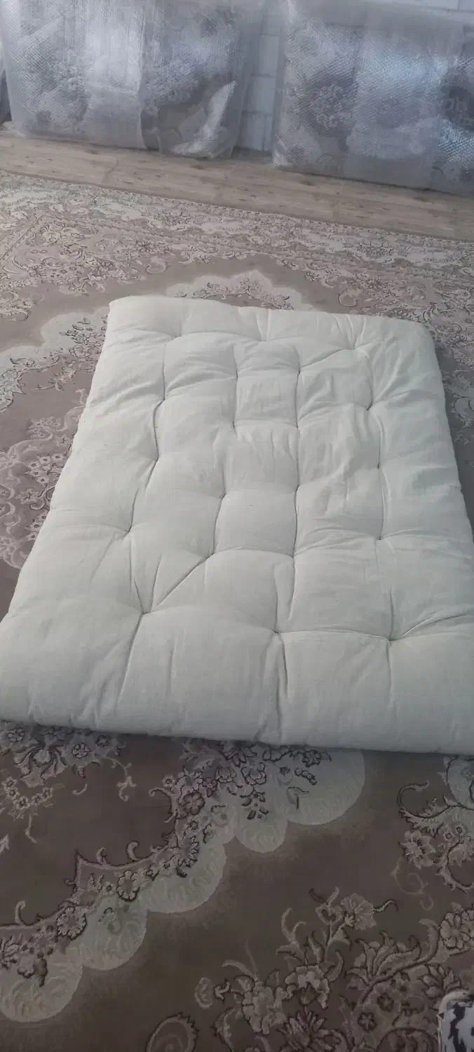 تشک نو|رختخواب، بالش، پتو|قم, بنیاد|دیوار