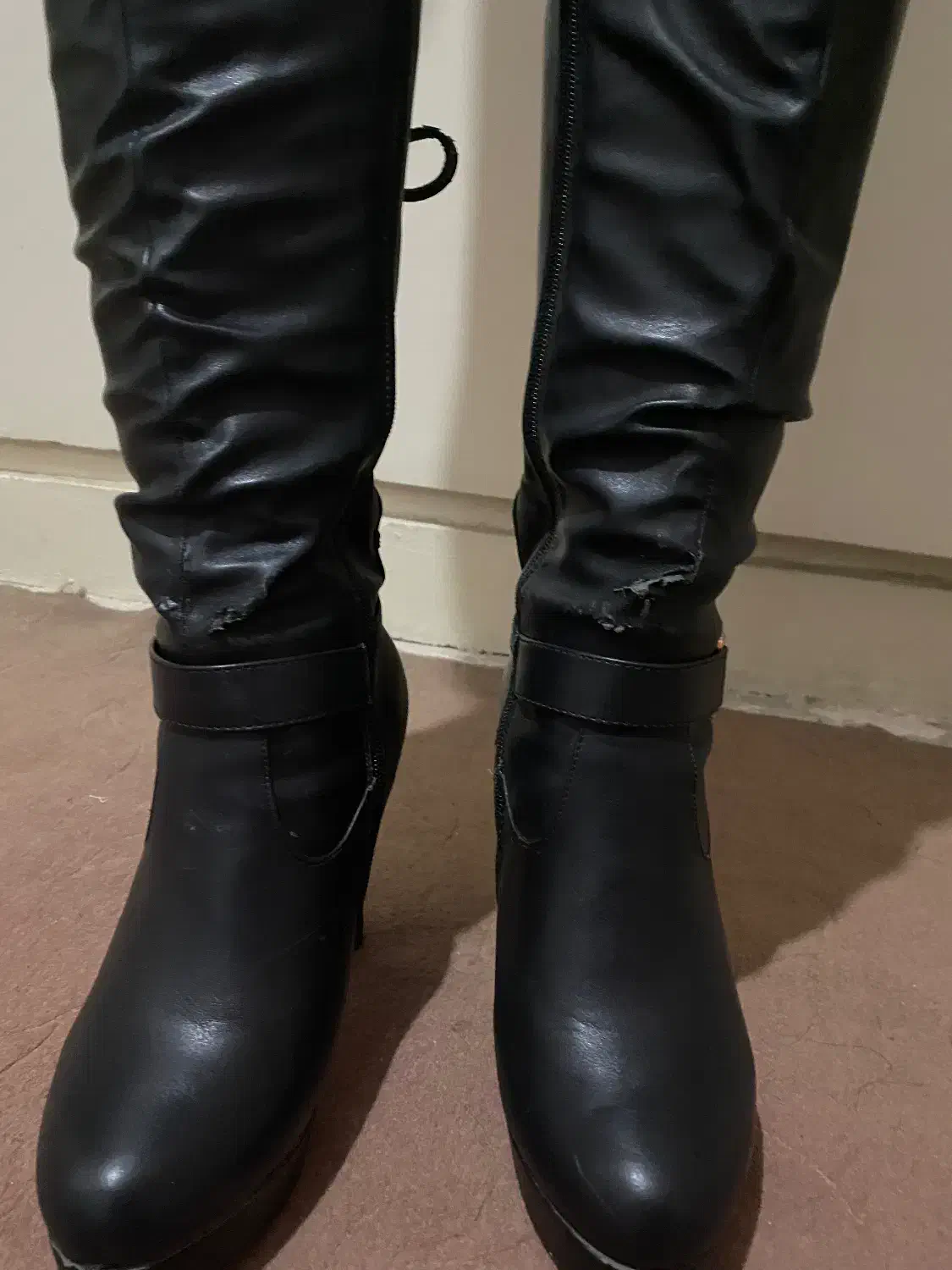 چکمه زنانه|کیف، کفش، کمربند|پاکدشت, پاکدشت (مامازند)|دیوار