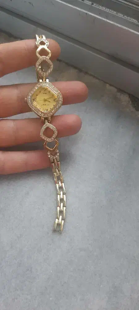 ساعت مچی|ساعت|رشت, جماران|دیوار