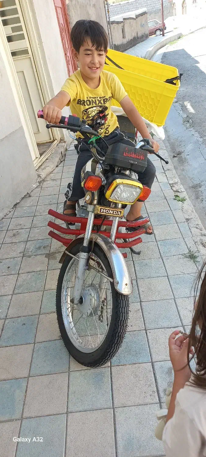 با سلام|موتورسیکلت|بستان آباد, |دیوار