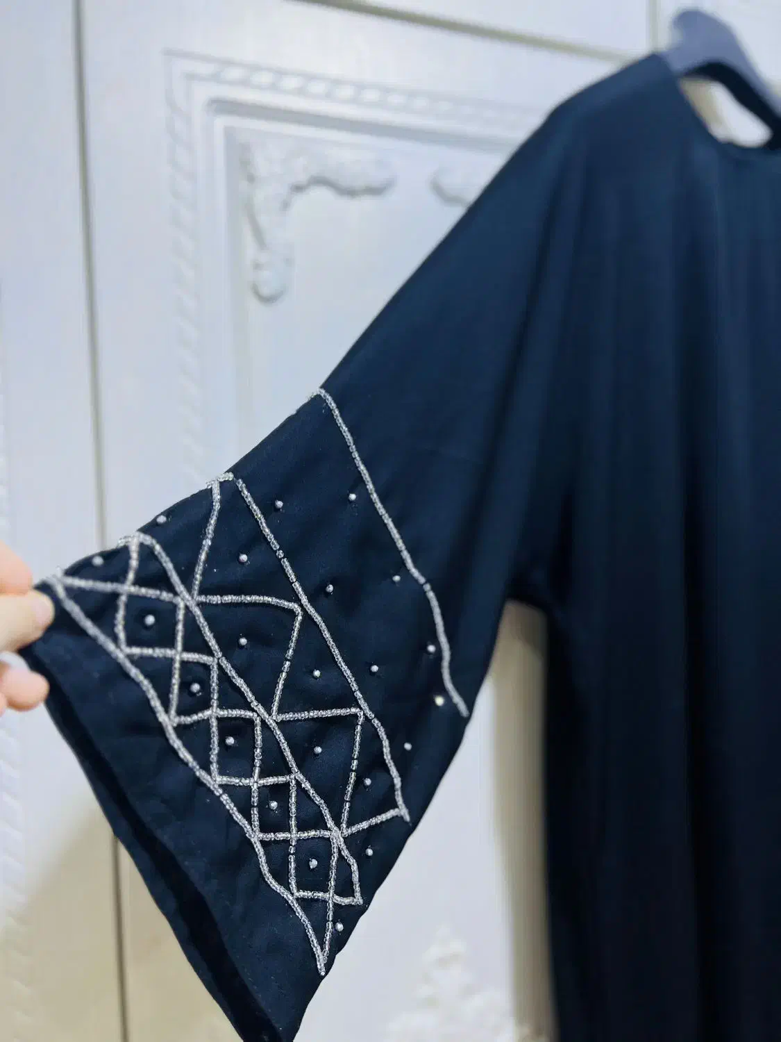 مانتو عبا|لباس|اهواز, زندوکیلی|دیوار