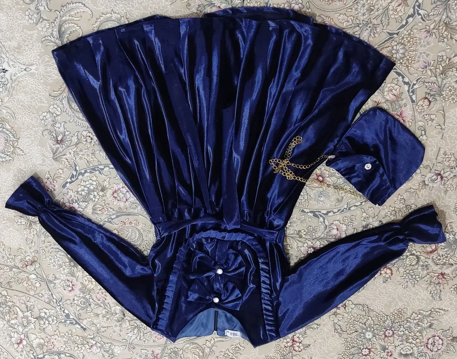 دوتا پیراهن بچگانه نو|کفش و لباس بچه|دلیجان, |دیوار